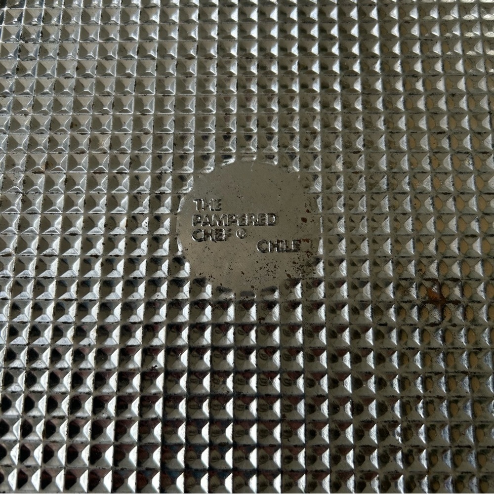 Pampered Chef Textured Silver Springform Pan - Picture 4 of 5